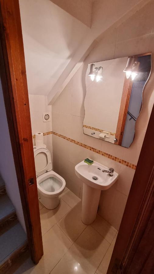Roberto Guest House ベナルマデナ エクステリア 写真