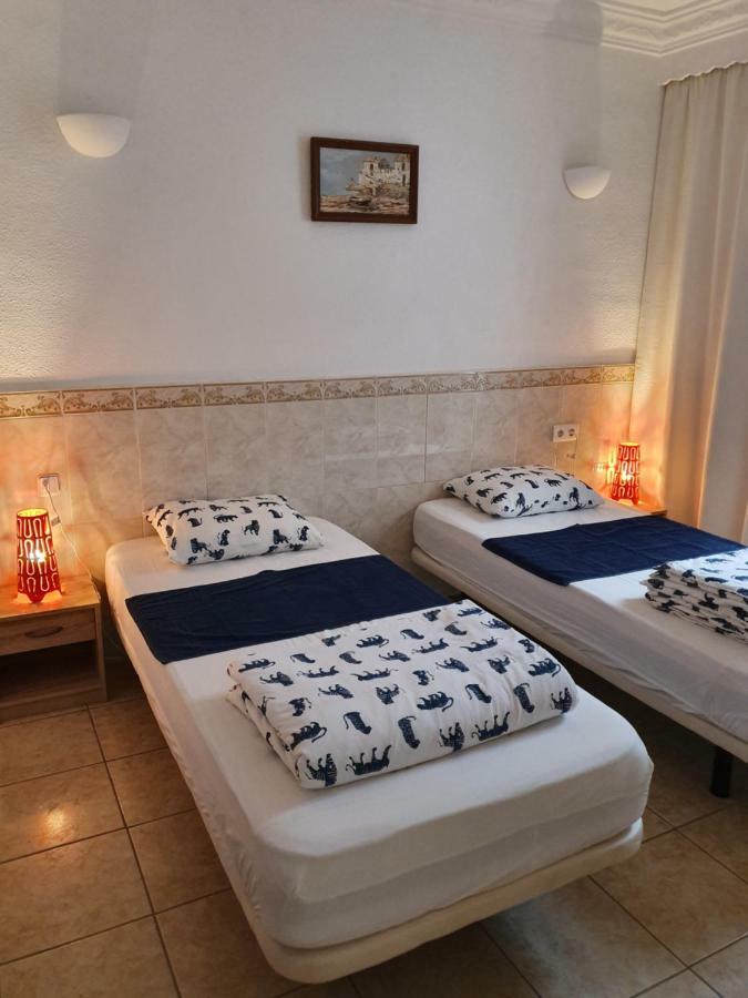 Roberto Guest House ベナルマデナ エクステリア 写真