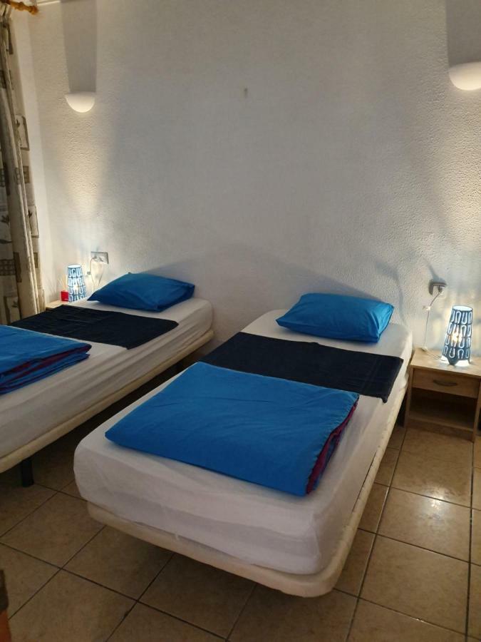Roberto Guest House ベナルマデナ エクステリア 写真